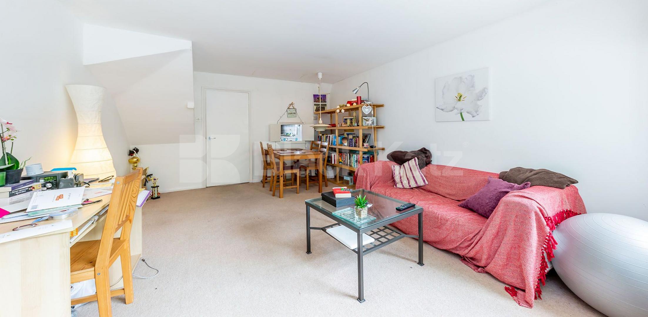 			2 Bedroom, 1 bath, 1 reception Flat			 High Road, East Finchley