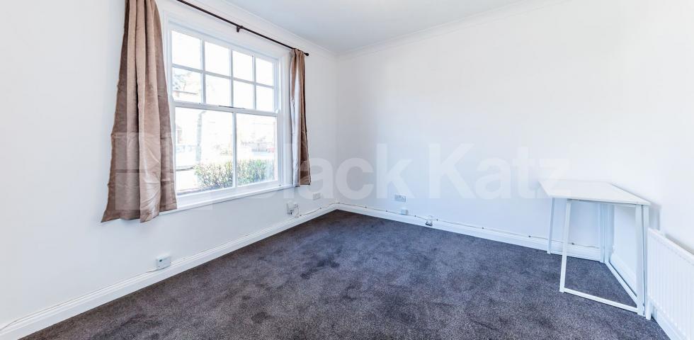 			2 bedroom house plus study, 2 Bedroom, 1 bath, 1 reception House			 Darwin Road , Wood Green / Noel Park