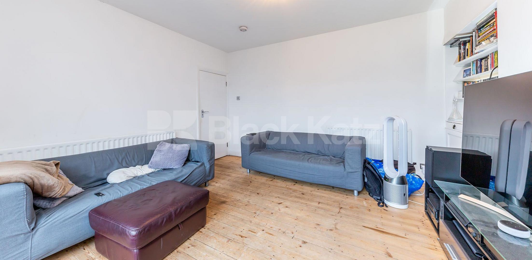 			3 Bedroom, 1 bath, 1 reception House			 Netherlands Road, East Barnet Village / Oakleigh Park
