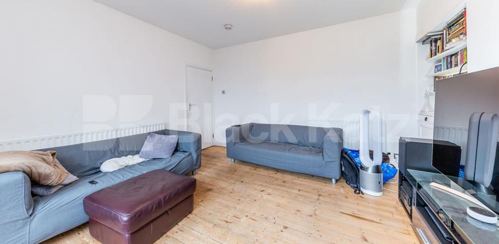 			3 Bedroom, 1 bath, 1 reception House			 Netherlands Road, East Barnet Village / Oakleigh Park