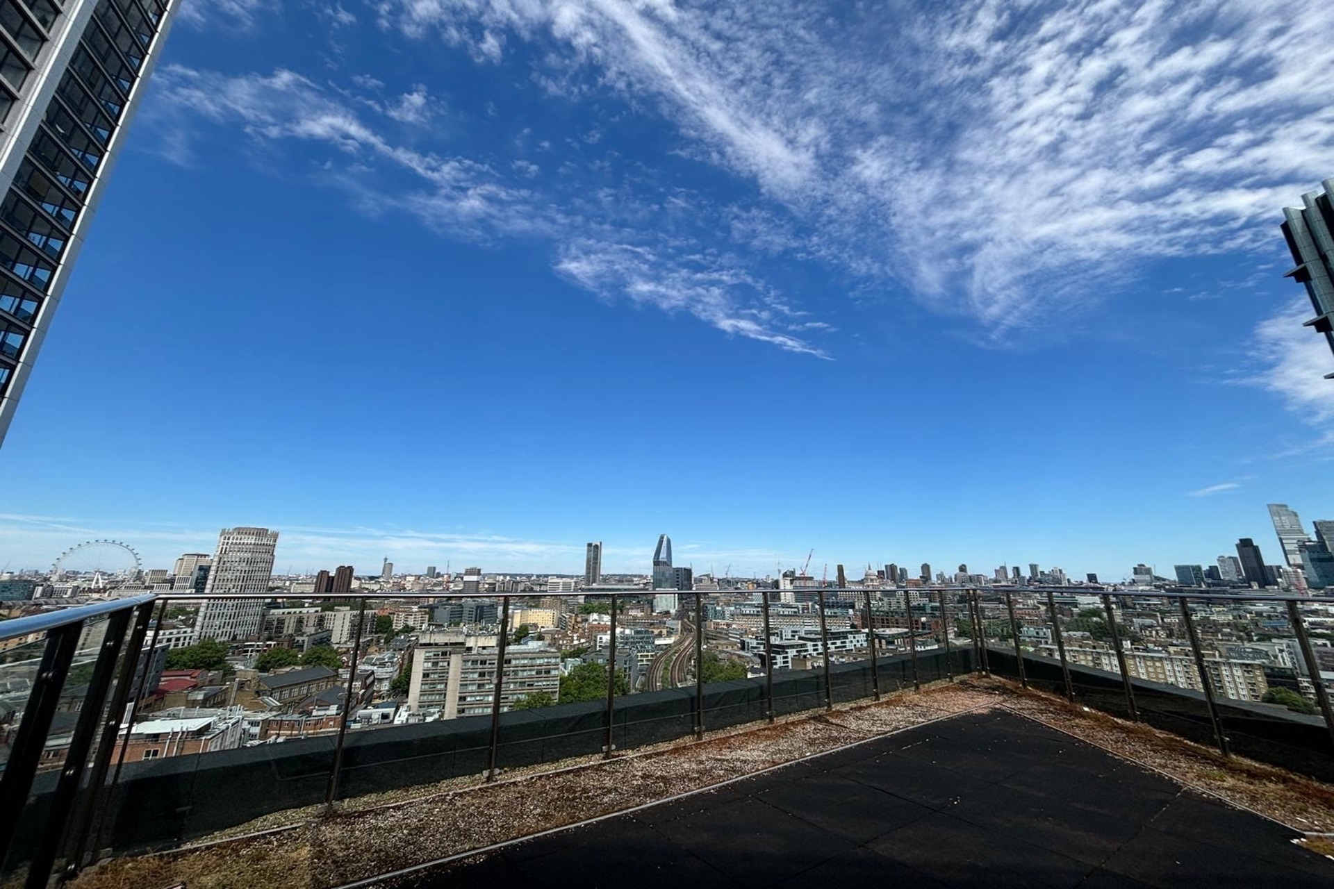 The Pioneer Building  Newington Causeway, Borough / Elephant Castle